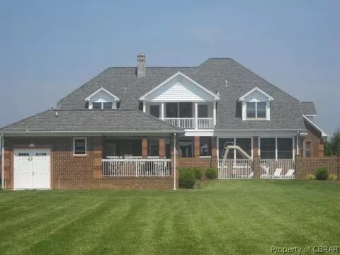 8765 Coles Landing Dr, Gloucester, VA 23061 photo 13