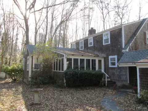 987 Laurel Point Rd, Kilmarnock, VA 22482 photo 3