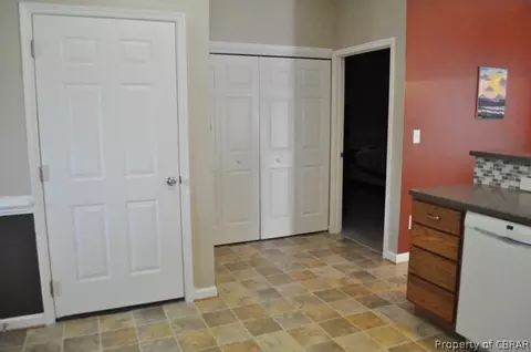6545 Gentry Ct, Gloucester, VA 23061 photo 10