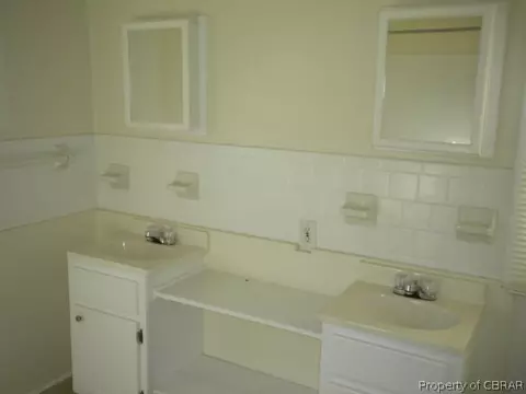 904 Fran Cir, Hampton, VA 23661 photo 12