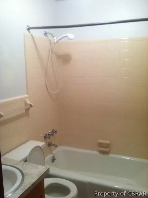 14 Cordova Dr, Hampton, VA 23666 photo 7