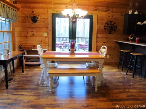 8575 Midlothian Ln, Gloucester, VA 23061 photo 10