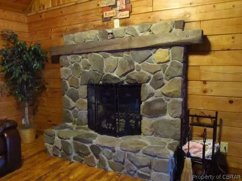 8575 Midlothian Ln, Gloucester, VA 23061 photo 12