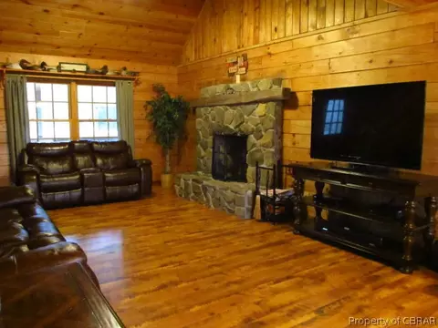 8575 Midlothian Ln, Gloucester, VA 23061 photo 11