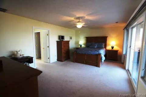 7809 Haynes Dr, Gloucester, VA 23061 photo 13