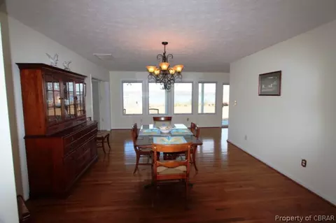 7809 Haynes Dr, Gloucester, VA 23061 photo 9