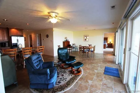 7809 Haynes Dr, Gloucester, VA 23061 photo 7
