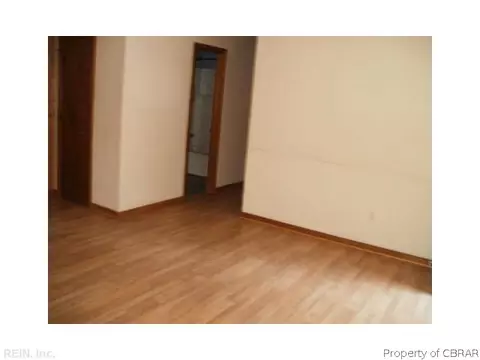 4734 Hickory Fork Rd, Gloucester, VA 23061 photo 4