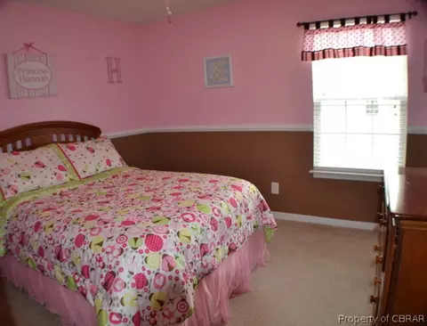 7228 Jeanne Dr, Gloucester, VA 23061 photo 13