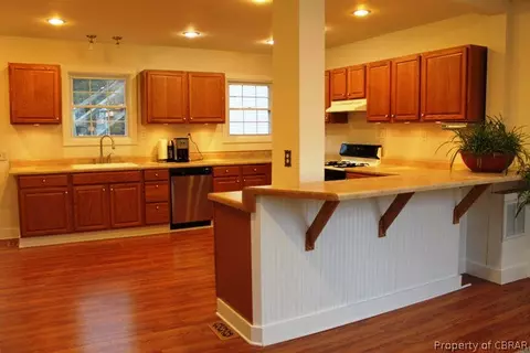 329 Hamptons Avenue Rd, Hampton, VA 23661 photo 4