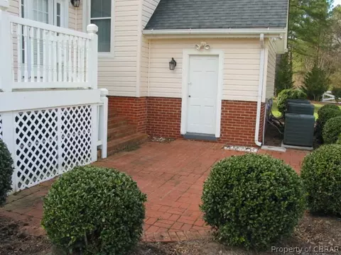 527 General Puller Hwy, Saluda, VA 23149 photo 6