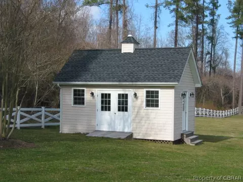 527 General Puller Hwy, Saluda, VA 23149 photo 8
