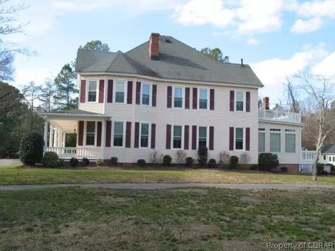 527 General Puller Hwy, Saluda, VA 23149 photo 2