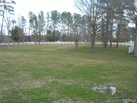 527 General Puller Hwy, Saluda, VA 23149 photo 10