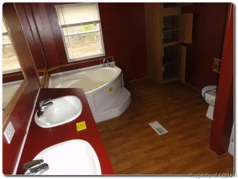 3106 Coley Ln, Gloucester, VA 23702 photo 9