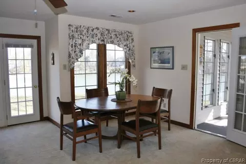 786 Long Point Ln, Topping, VA 23169 photo 10