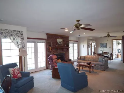 786 Long Point Ln, Topping, VA 23169 photo 13