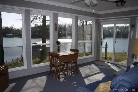 786 Long Point Ln, Topping, VA 23169 photo 11