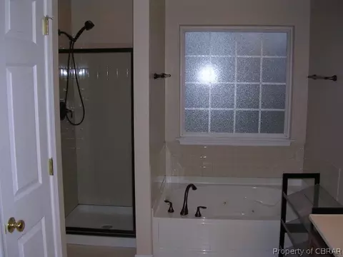 5992 Sean Paul Dr, Gloucester, VA 23061 photo 8