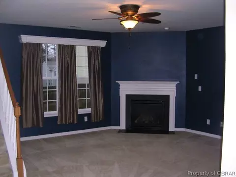 5992 Sean Paul Dr, Gloucester, VA 23061 photo 2
