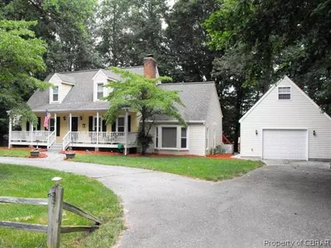 7243 Deer Run Dr, Gloucester, VA 23061 photo 2