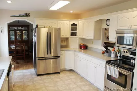 7243 Deer Run Dr, Gloucester, VA 23061 photo 9