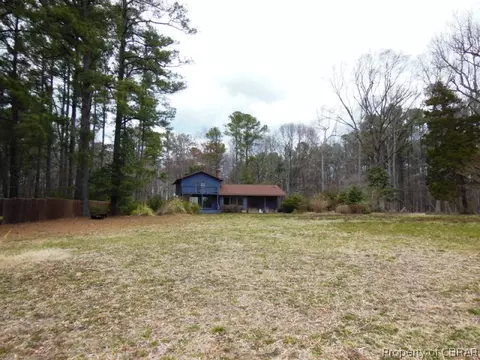 6914 Ware Neck Rd, Gloucester, VA 23061 photo 39