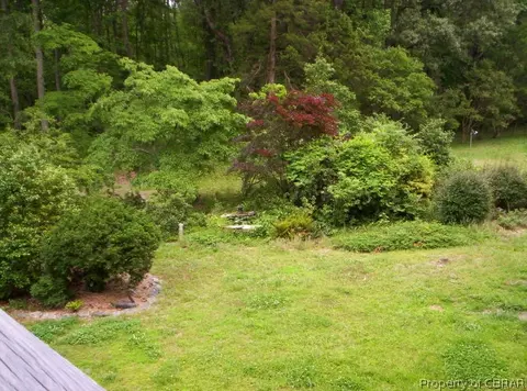 6914 Ware Neck Rd, Gloucester, VA 23061 photo 9