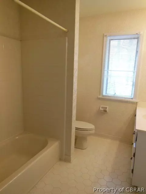 6914 Ware Neck Rd, Gloucester, VA 23061 photo 29