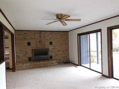 6914 Ware Neck Rd, Gloucester, VA 23061 photo 17