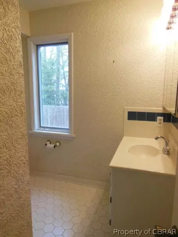 6914 Ware Neck Rd, Gloucester, VA 23061 photo 31