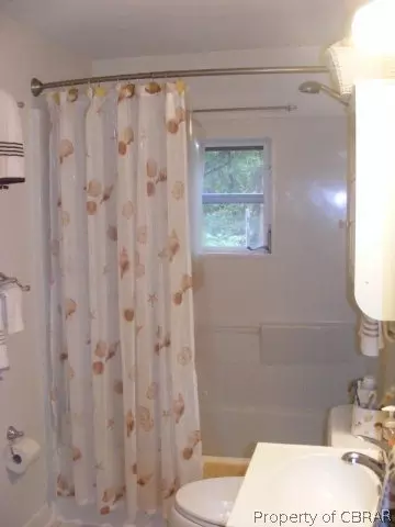 12007 Roane Ave, Gloucester, VA 23061 photo 12