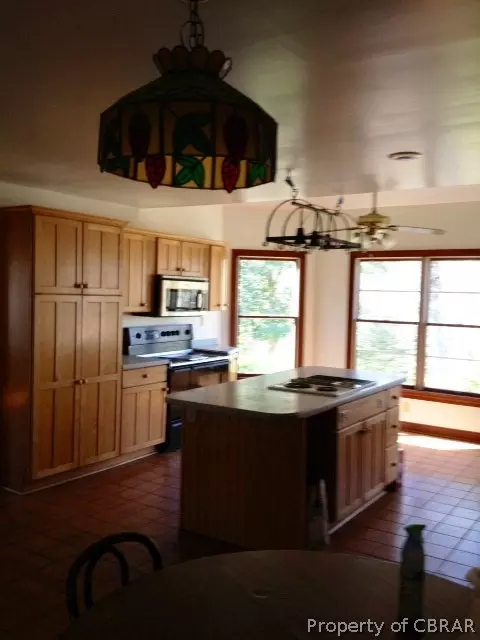 12550 Belleview Rd, Gloucester, VA 23061 photo 2
