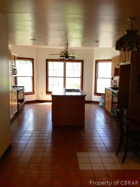 12550 Belleview Rd, Gloucester, VA 23061 photo 4