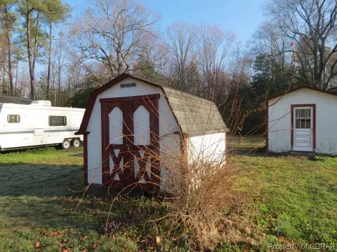 6922 Belroi Rd, Gloucester, VA 23061 photo 9