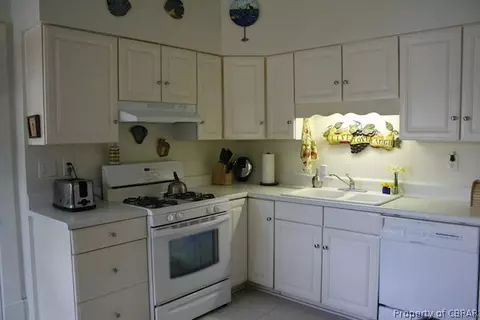 5869 Inlet Ln, Gloucester, VA 23061 photo 10