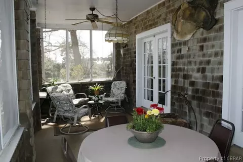 5869 Inlet Ln, Gloucester, VA 23061 photo 15