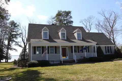 417 Cedar Pointe Dr, Weems, VA 22576 photo 1