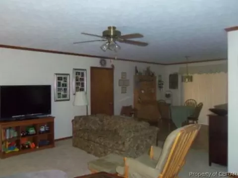 3452 Enos Rd, Gloucester, VA 23061 photo 2