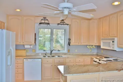 256 Longview Dr, Lancaster, VA 22503 photo 6