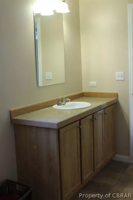 9236 Marlfield Rd, Gloucester, VA 23061 photo 13