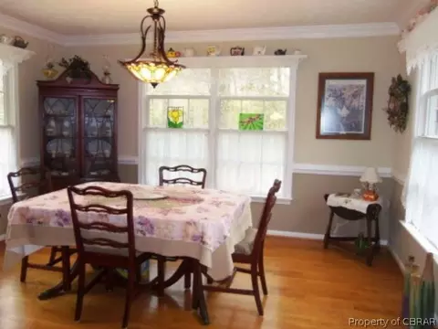 6713 Mill Ln, Gloucester, VA 23061 photo 3
