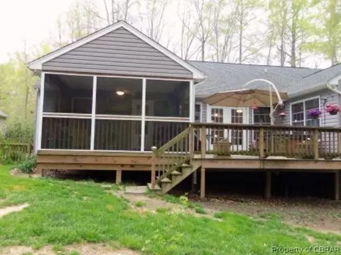 6713 Mill Ln, Gloucester, VA 23061 photo 11