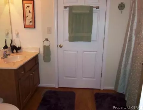 6713 Mill Ln, Gloucester, VA 23061 photo 9