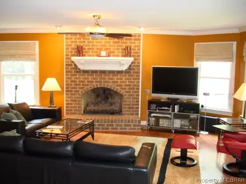 5346 Millwood Dr, Gloucester, VA 23061 photo 3