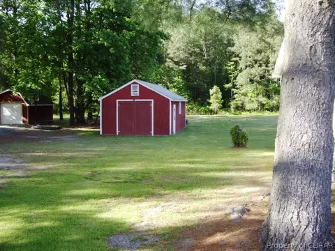 465 General Puller Hwy, Saluda, VA 23149 photo 4