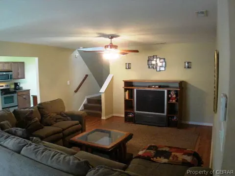 7388 Jeanne Dr, Gloucester, VA 23061 photo 6