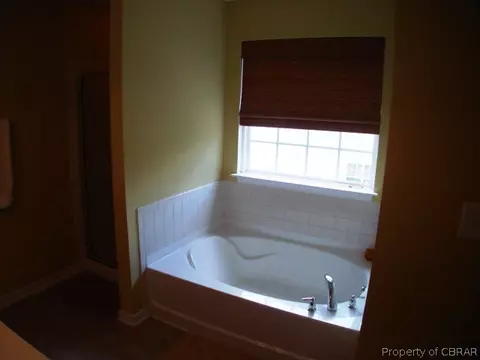7388 Jeanne Dr, Gloucester, VA 23061 photo 12