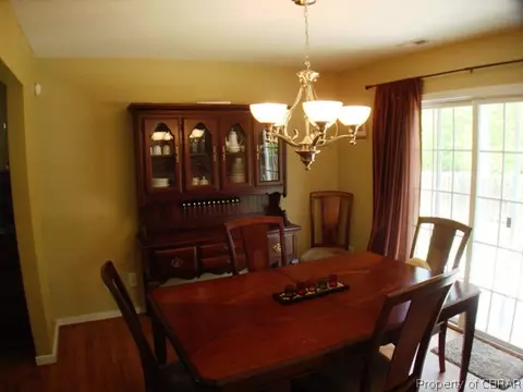 7388 Jeanne Dr, Gloucester, VA 23061 photo 4