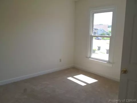 143 Pine Creek Dr, Hampton, VA 23669 photo 3